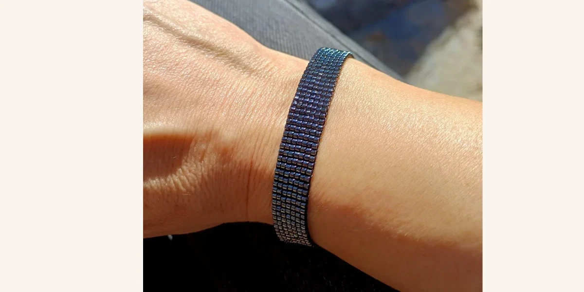 Bracelet Miyuki Gunmétal, tissé à la main sur 7 rangs